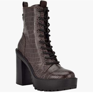 GUESS Women's Kaniela Ankle Boot 9.5